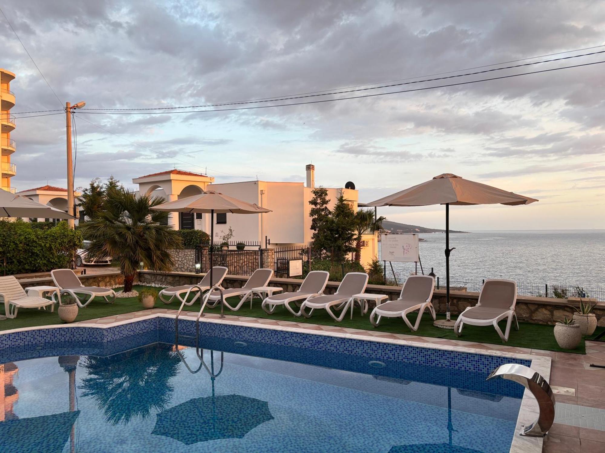דוברה וודה Royal Villas מראה חיצוני תמונה